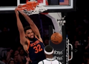 开云体育-尼克斯险胜雄鹿，豪取两连胜的简单介绍