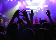 开云体育app-曼联球迷现场助威，球队斗志昂扬