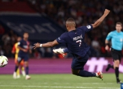 开云APP-朗斯队在激烈比赛中取得关键胜利