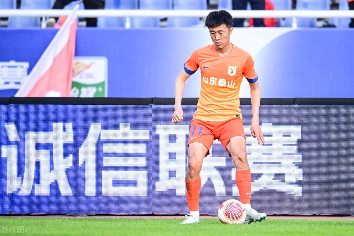 体育精神闪耀足球大舞台,中国参赛选手勇猛搏杀 体育精神闪耀足球大舞台,中国参赛选手勇猛搏杀