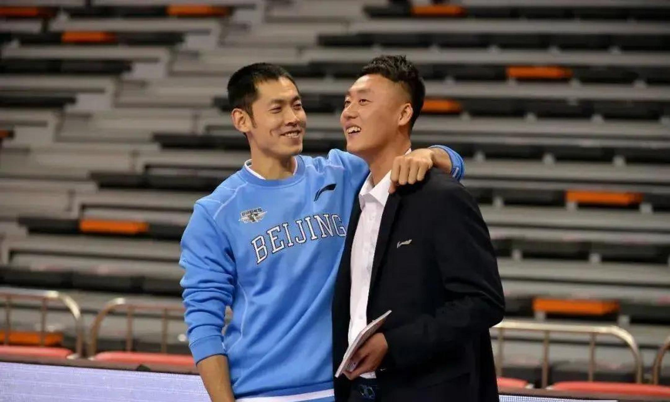 球队主帅信心满满,对球员们的表现给予高度评价 球队主帅信心满满,对球员们的表现给予高度评价