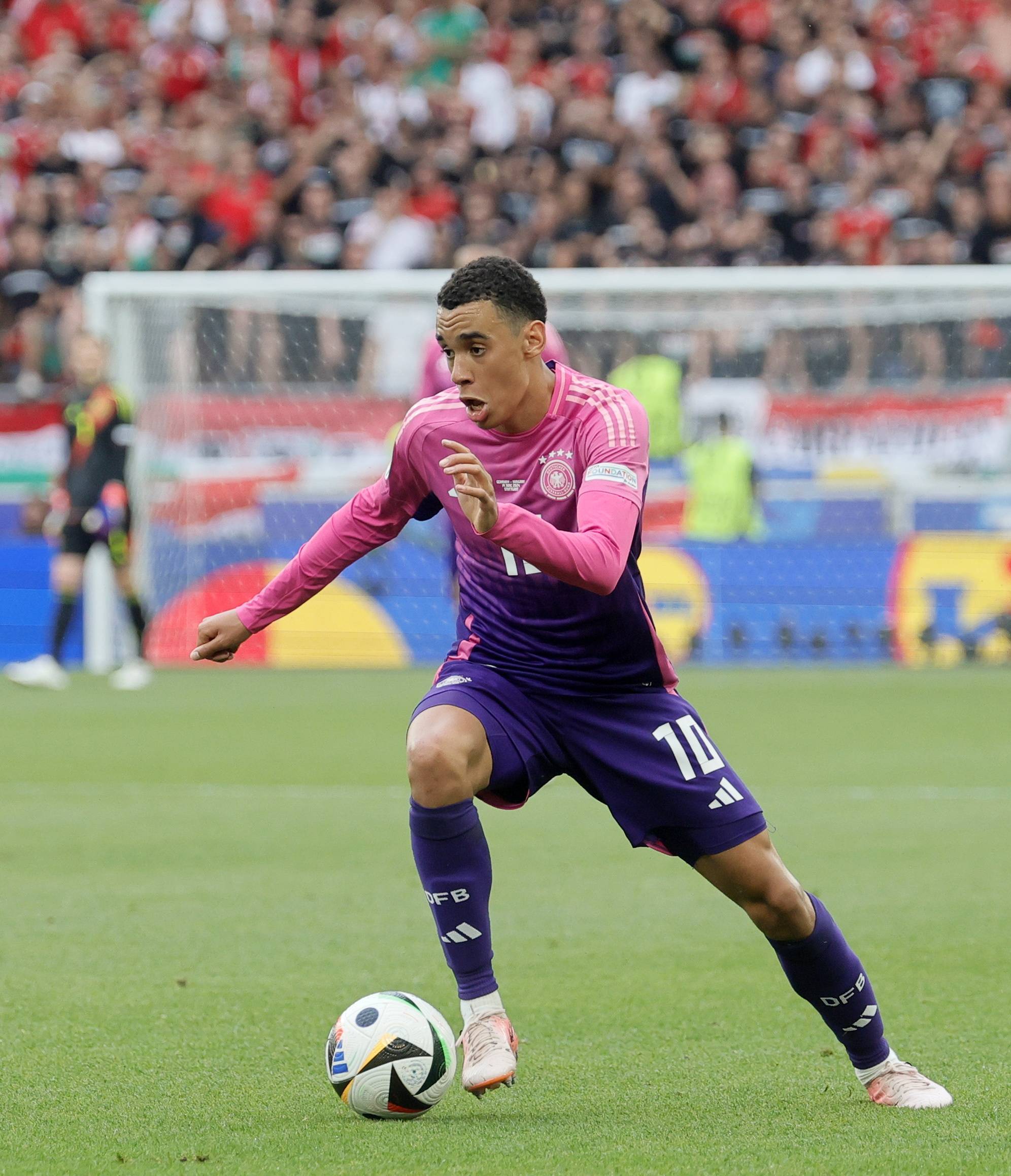 德国队大胜奥地利，成功晋级欧锦赛资格赛