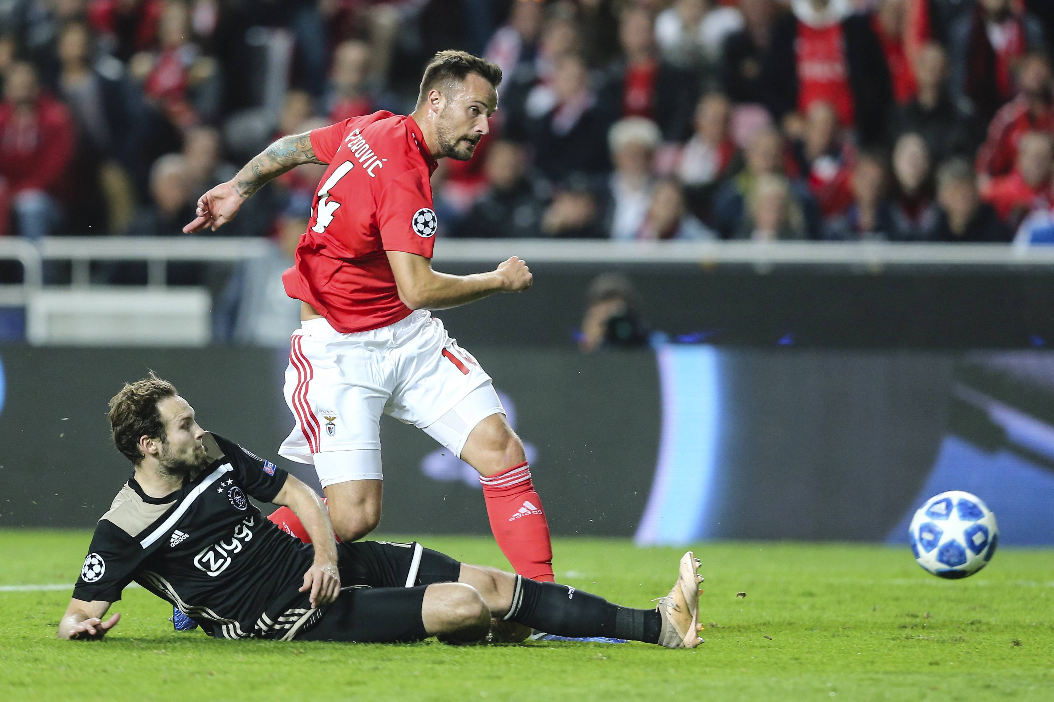 格雷罗点射破门,波尔图-击败基辅迪纳摩晋级!的简单介绍 格雷罗点射破门,波尔图-击败基辅迪纳摩晋级!的简单介绍