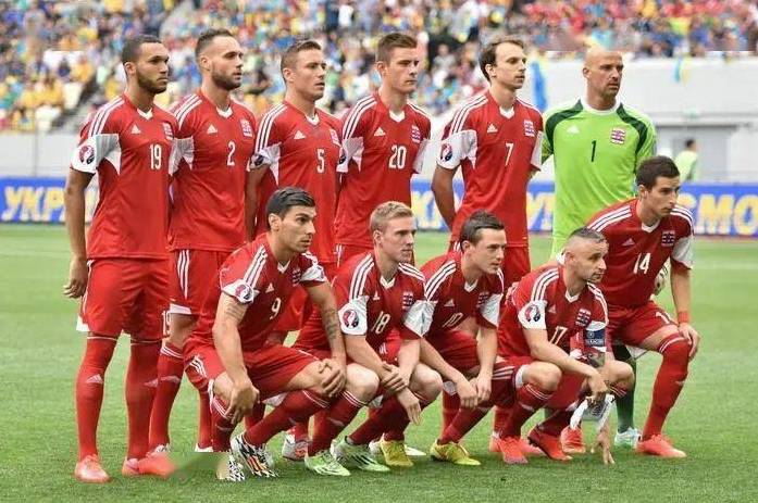 阿贾克斯实力碾压对手,晋级欧洲俱乐部杯半决赛的简单介绍 阿贾克斯实力碾压对手,晋级欧洲俱乐部杯半决赛的简单介绍