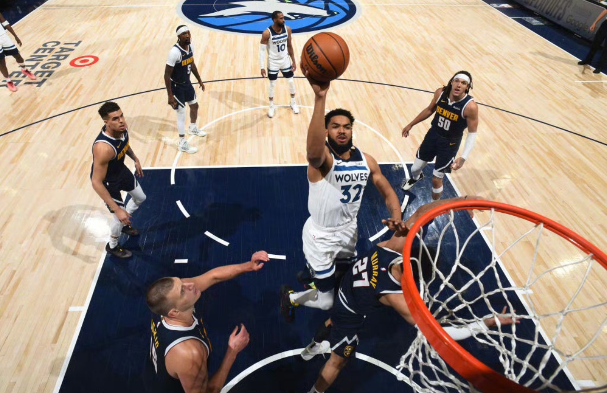 快船客场大胜,逆转森林狼结束两连败 快船客场大胜,逆转森林狼结束两连败