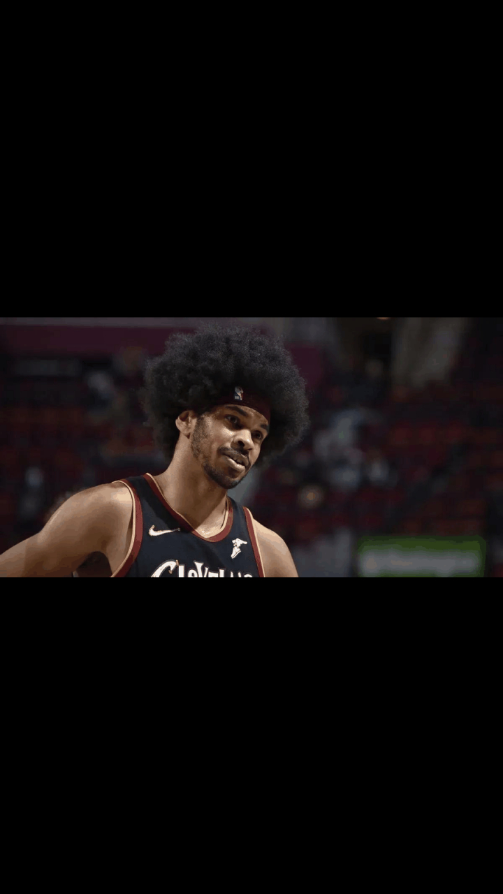 太阳队员努力拼搏,迎来连胜 太阳队员努力拼搏,迎来连胜