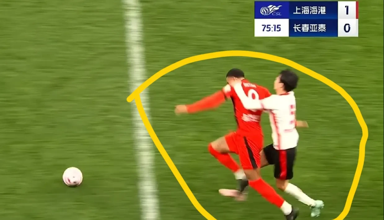 关于门将关键扑救,助球队逆转比赛局势的信息 关于门将关键扑救,助球队逆转比赛局势的信息