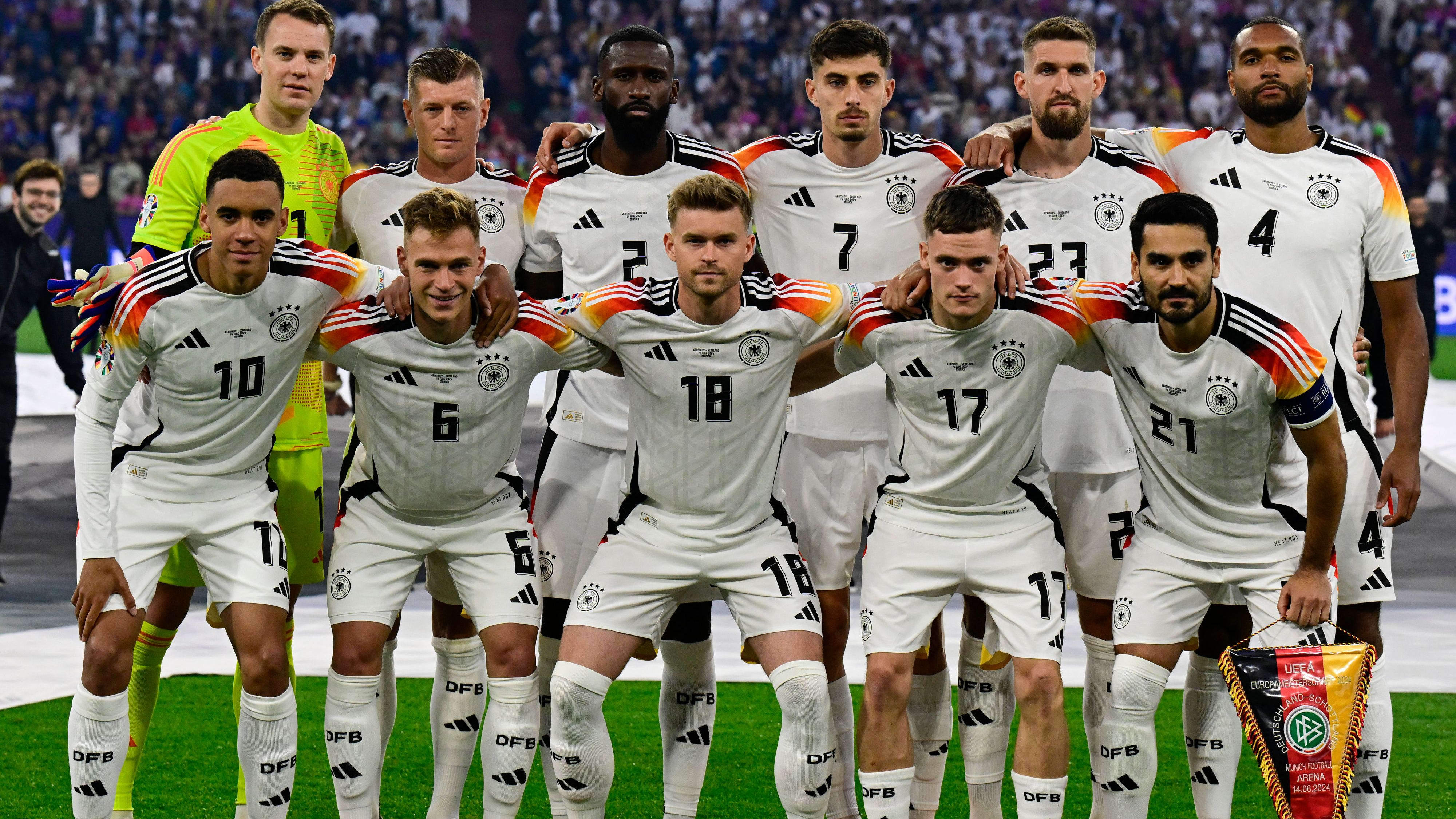 斯图加特队新晋后防堡垒,德国足球积极赛场不败的简单介绍 斯图加特队新晋后防堡垒,德国足球积极赛场不败的简单介绍