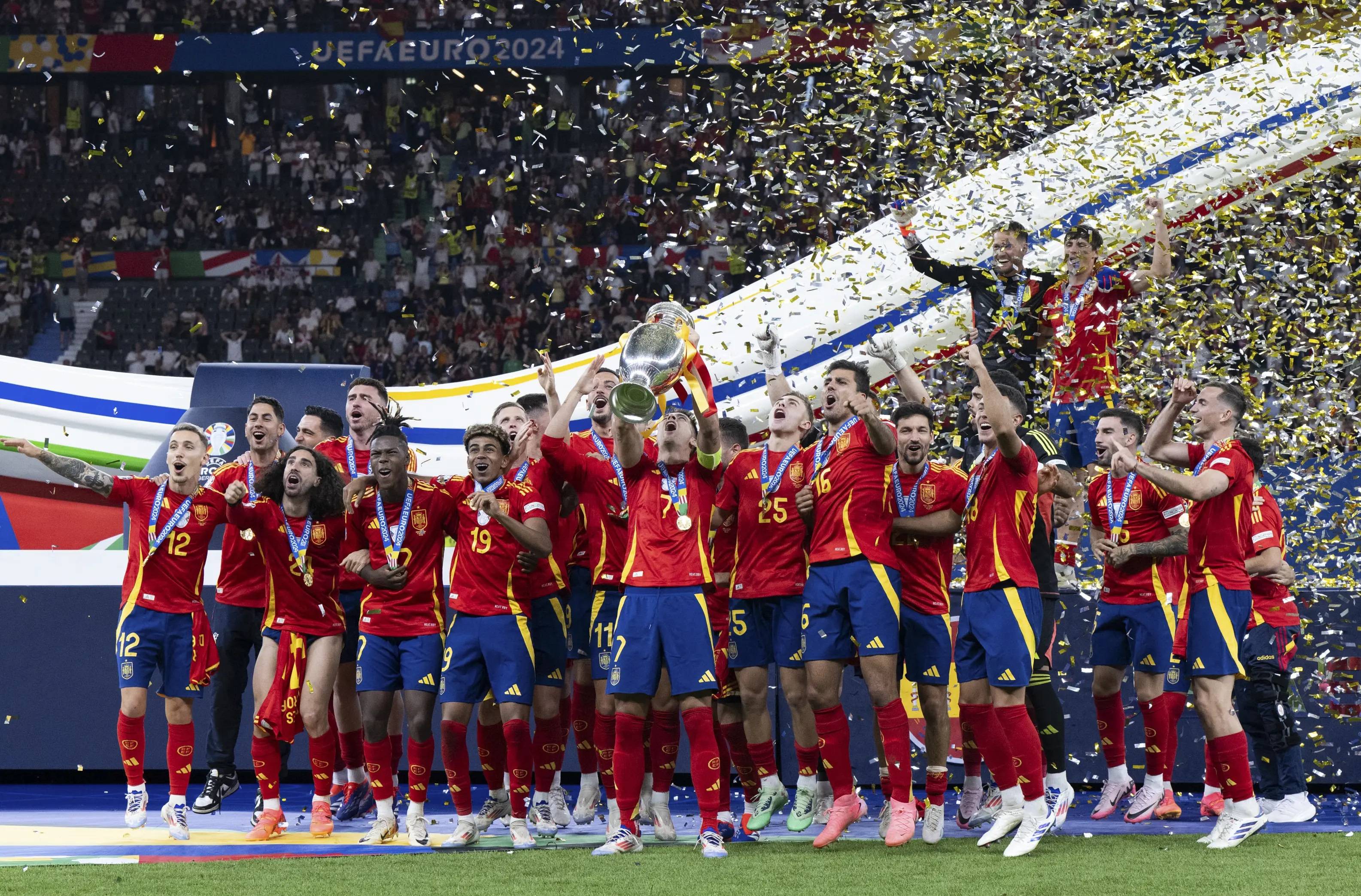 包含荷兰球队击败强敌，一举夺得重要比赛胜利的词条