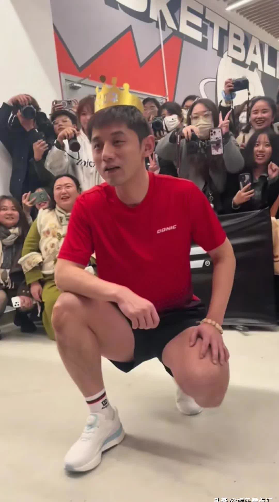 张继科的伤退让粉丝胶着的简单介绍 张继科的伤退让粉丝胶着的简单介绍