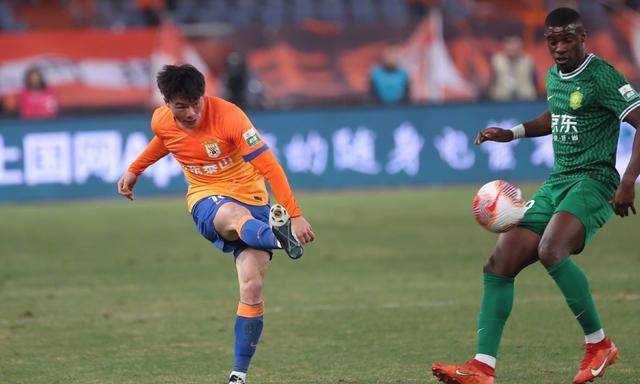 包含轮换球员崭露头角，技惊四座反超比分的词条