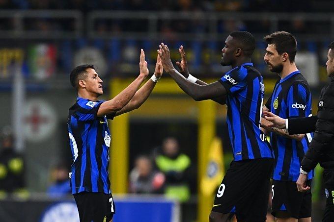 包含尤文图斯在场上表现出色赢得胜利的词条 包含尤文图斯在场上表现出色赢得胜利的词条