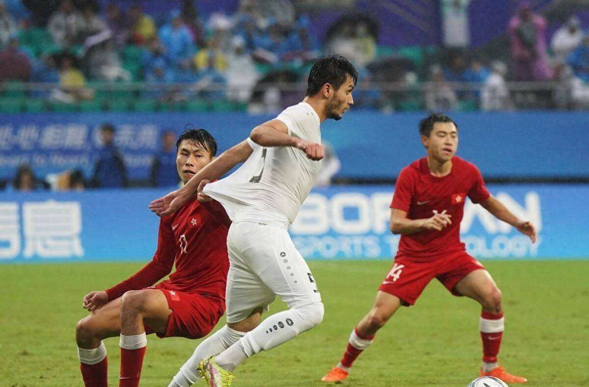 关于土库曼斯坦球员在阿联酋足球联赛崭露头角的信息 关于土库曼斯坦球员在阿联酋足球联赛崭露头角的信息