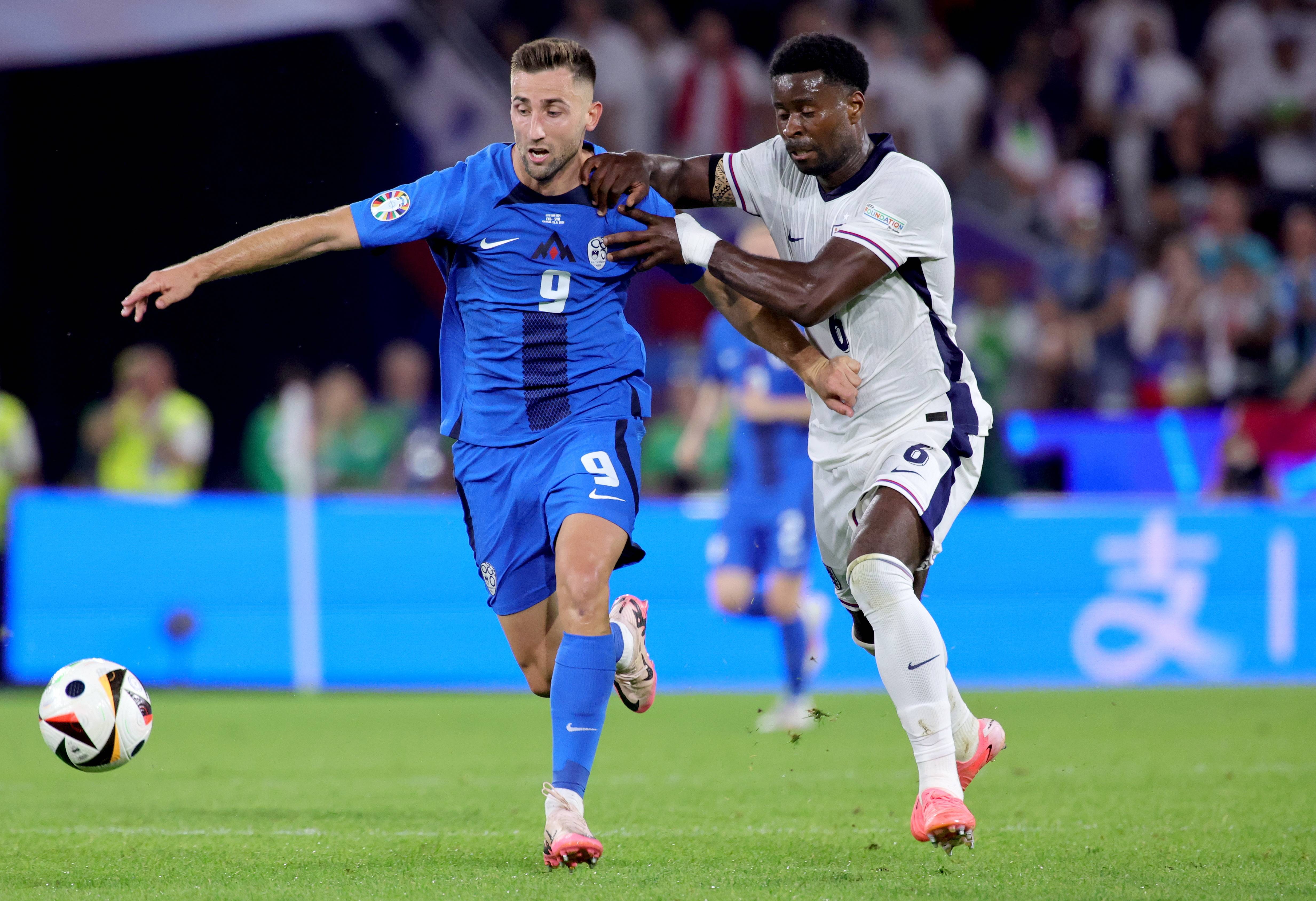 西班牙在对斯洛文尼亚的比赛中取得胜利 西班牙在对斯洛文尼亚的比赛中取得胜利