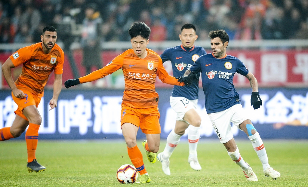 上港再战苏宁,谁能占据中超龙头位置?的简单介绍 上港再战苏宁,谁能占据中超龙头位置?的简单介绍