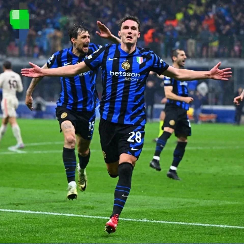 包含梅西卡瓦尼交锋欧国联最火爆比赛即将开场的词条 包含梅西卡瓦尼交锋欧国联最火爆比赛即将开场的词条