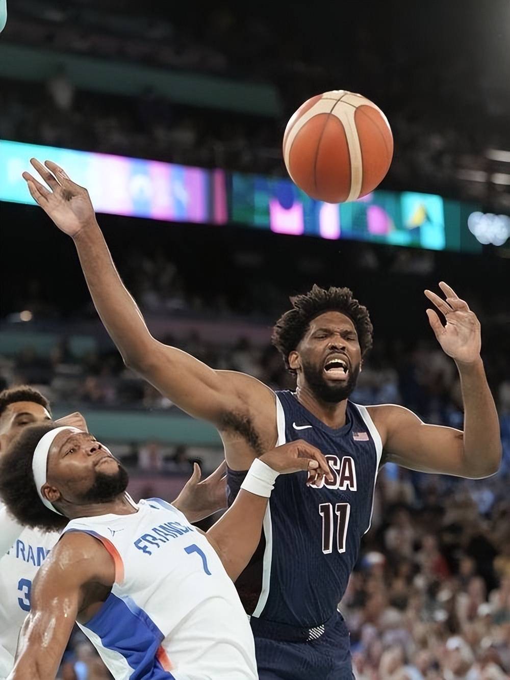 关于独行侠击败开拓者,登顶西部榜首的信息 关于独行侠击败开拓者,登顶西部榜首的信息