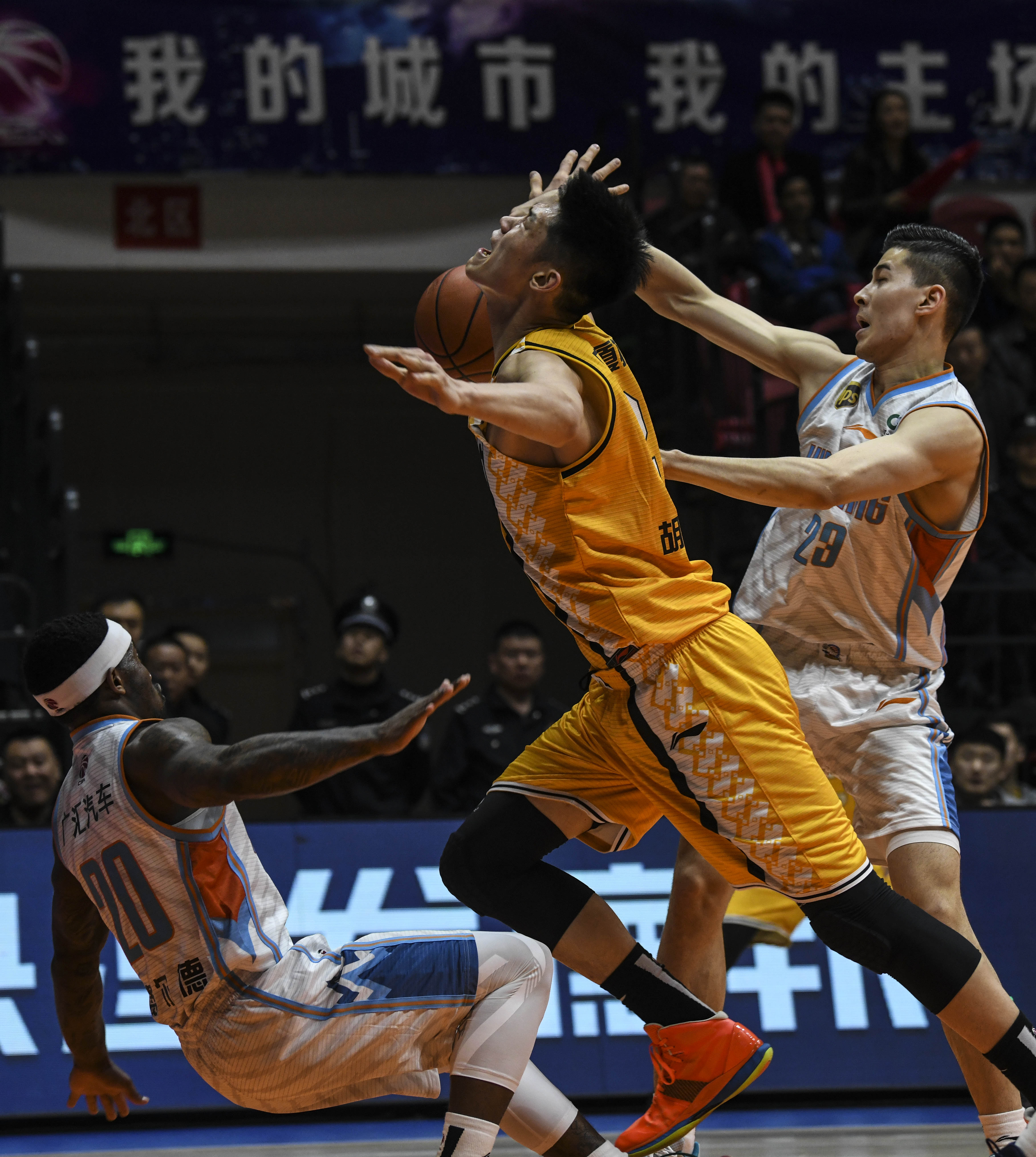 关于阿尔及利亚篮球职业联赛季后赛开打的信息 关于阿尔及利亚篮球职业联赛季后赛开打的信息