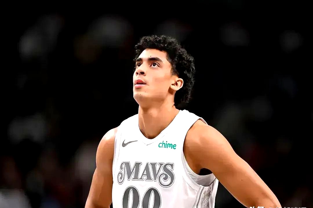 保加利亚客场告捷，取得关键三分