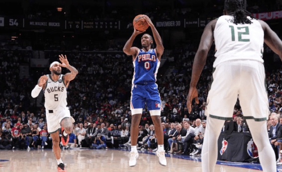 恩比德单场20+，76人惨遭雄鹿压制