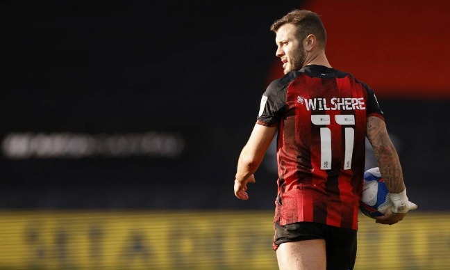 南安普顿将士力克哈德斯菲尔德,结束不胜颓势的简单介绍 南安普顿将士力克哈德斯菲尔德,结束不胜颓势的简单介绍