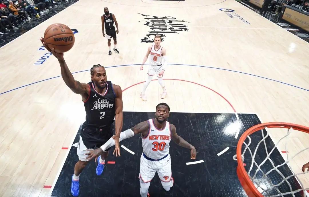 尼克斯队豪取两连胜,骑士队沦陷 尼克斯队豪取两连胜,骑士队沦陷