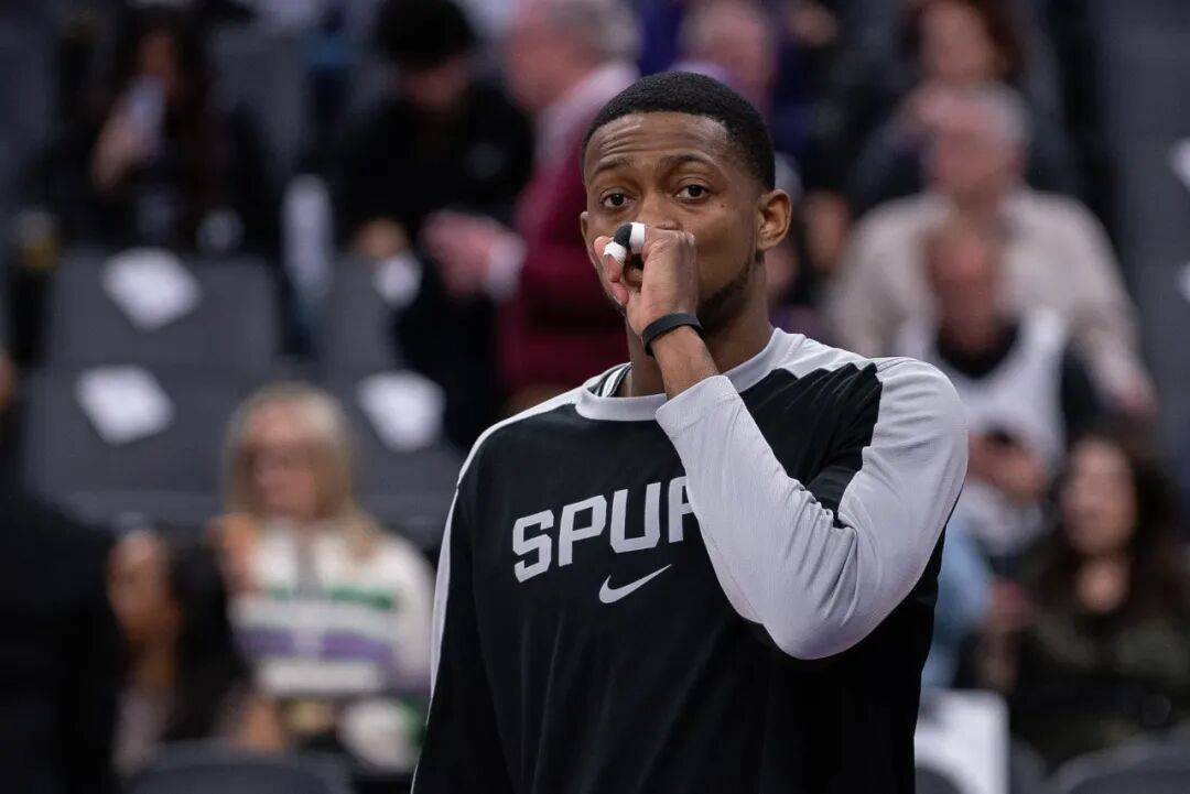 魔术横扫鹈鹕,福克斯惊艳四座 魔术横扫鹈鹕,福克斯惊艳四座